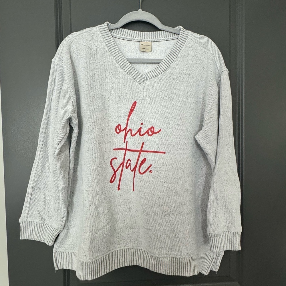 UG Apparel Ohio State V-Neck sweatshirt Size: L